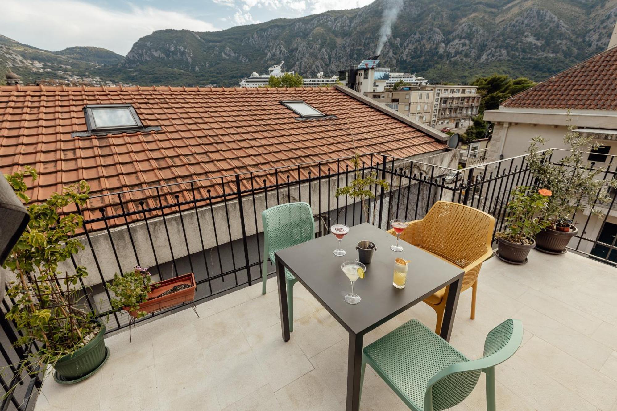 Kotor Central Point Exterior photo